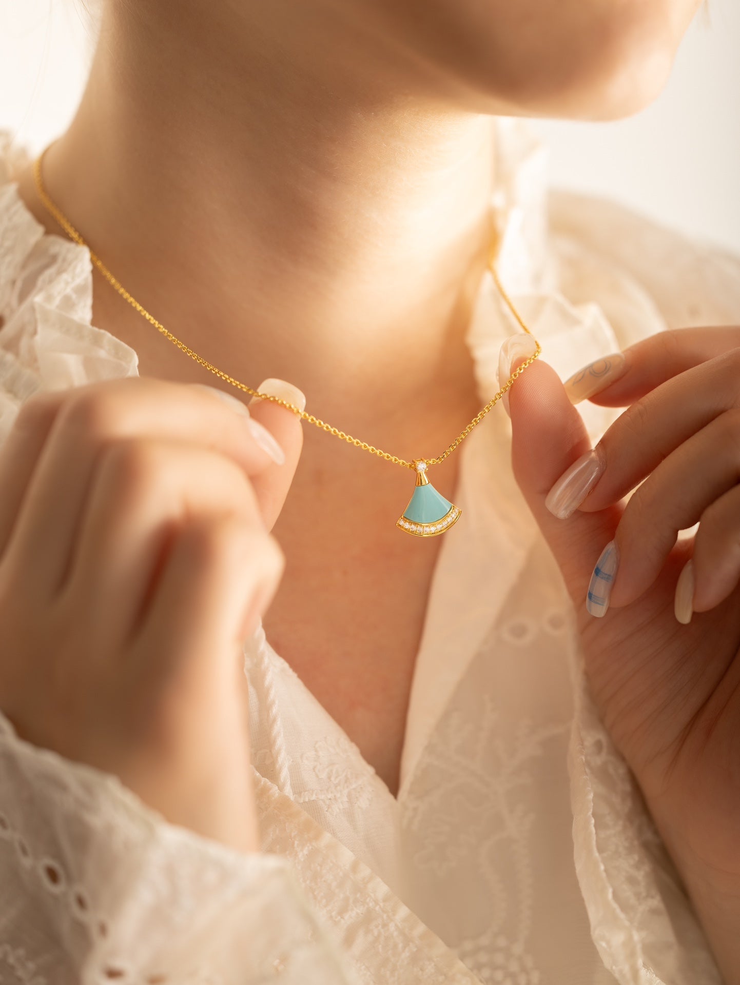 small fan gold diamond set turquoise necklace xla179