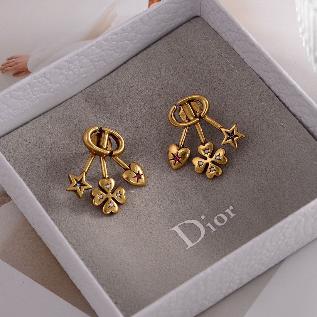 love pentagram gold earrings eha357