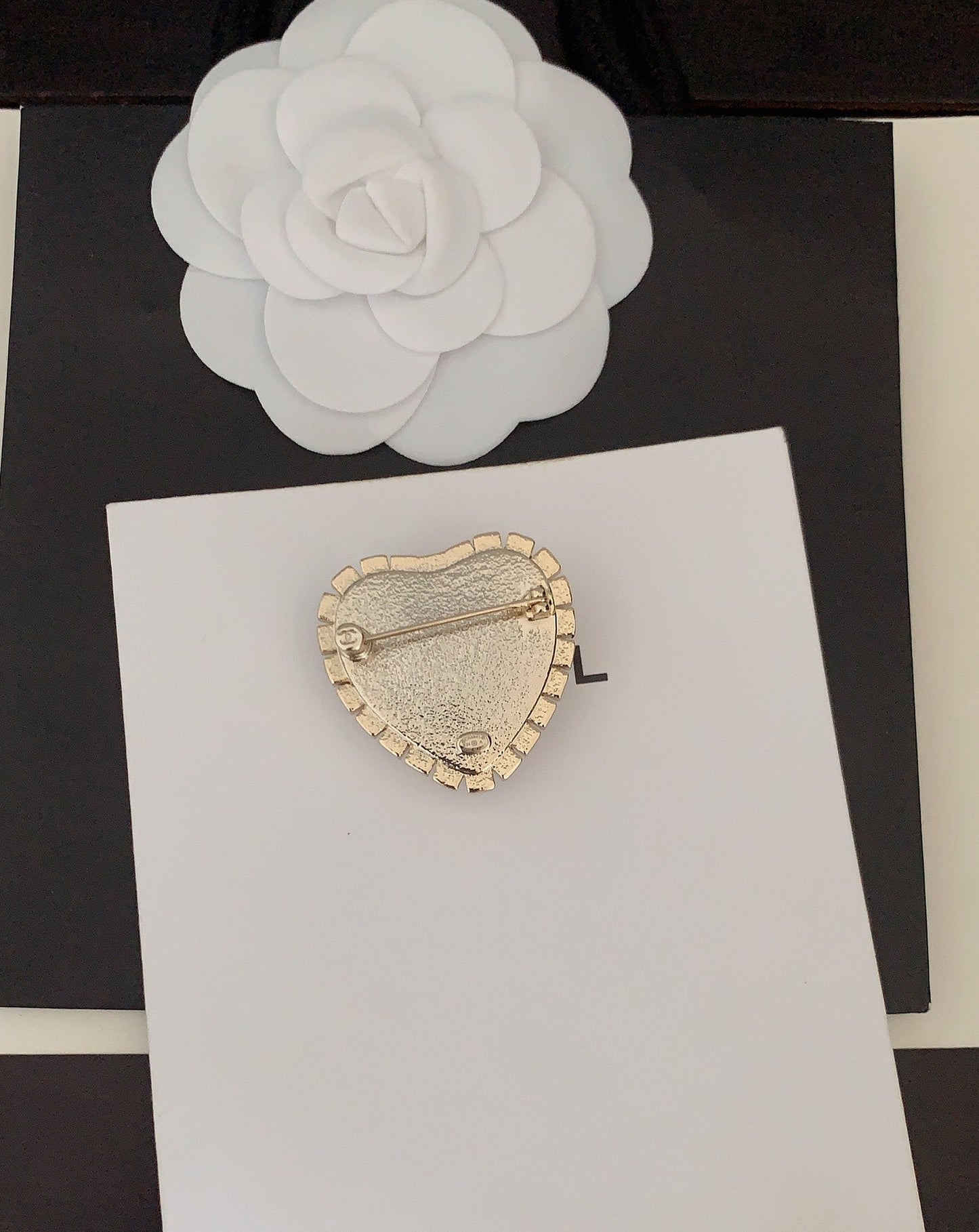 cha white pearl love silver brooch xza14