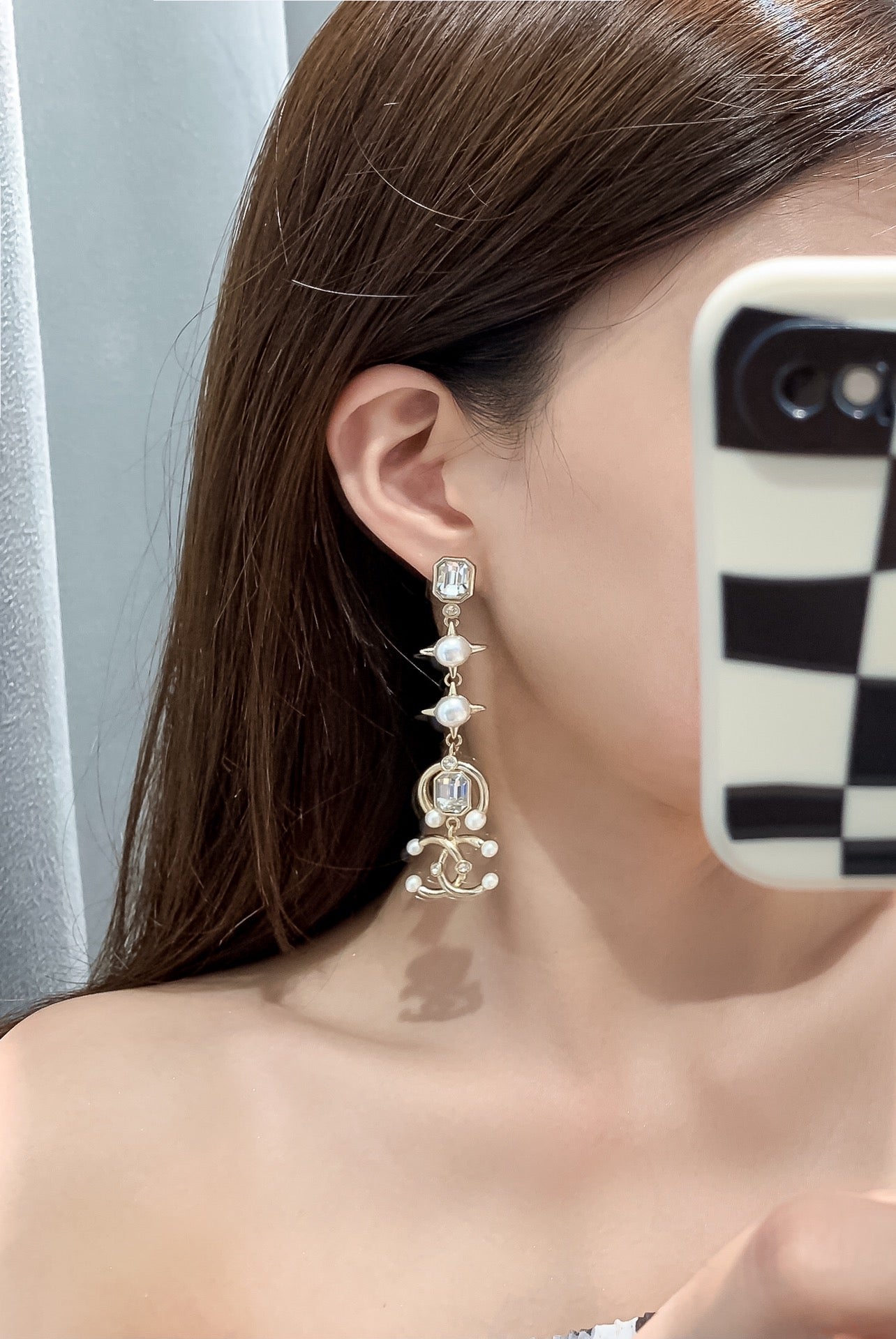 cha double ct square diamond earrings eha352