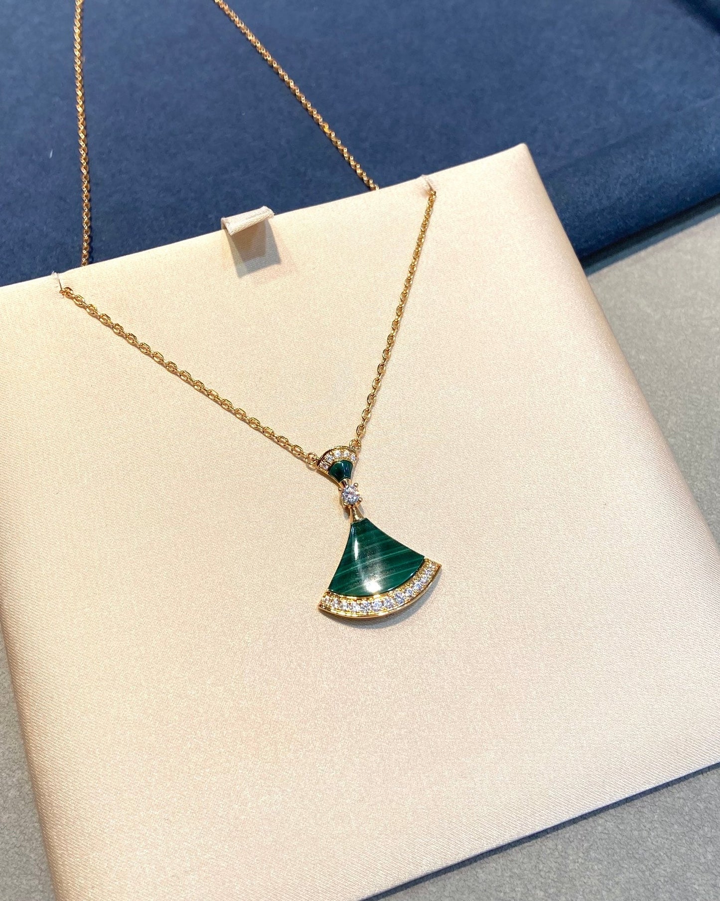 bv skirt peacock stone necklace xla221