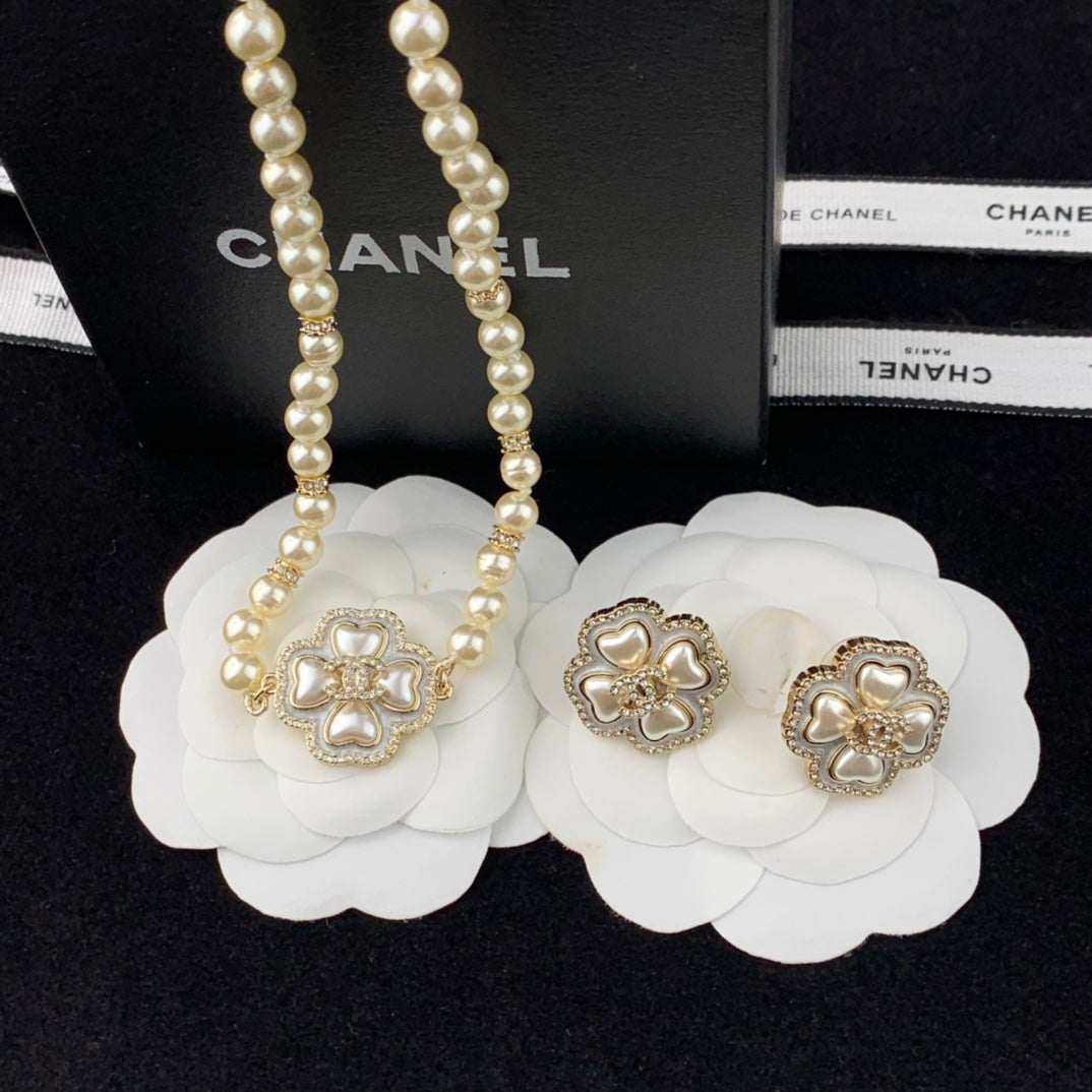 cha dripping oil clover earnail necklace eha287