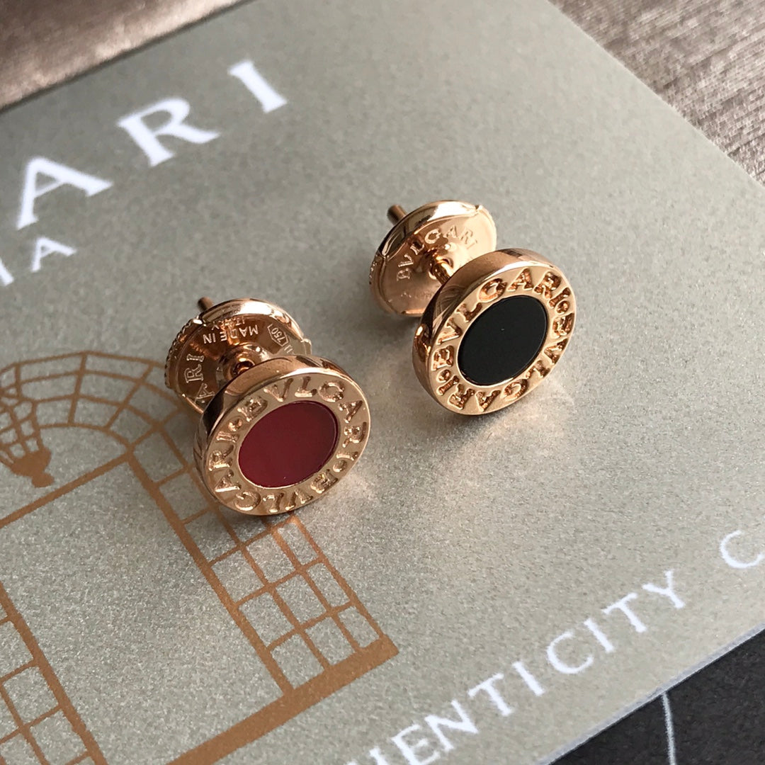 18k letter round pancake button earrings eha317