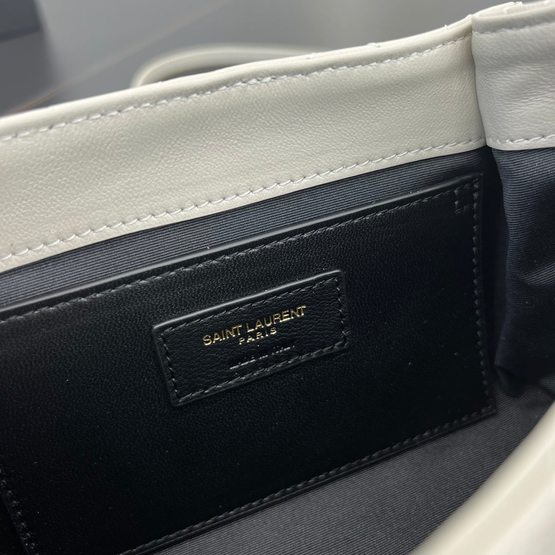 monogram 18cm white sheepskin leather shoulder bag 672738