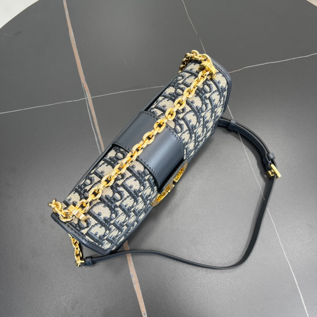 do montaigne 25cm blue saddle shoulder bag 281906