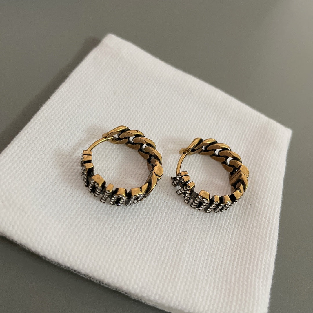 do letter chain ring gold earrings eha384