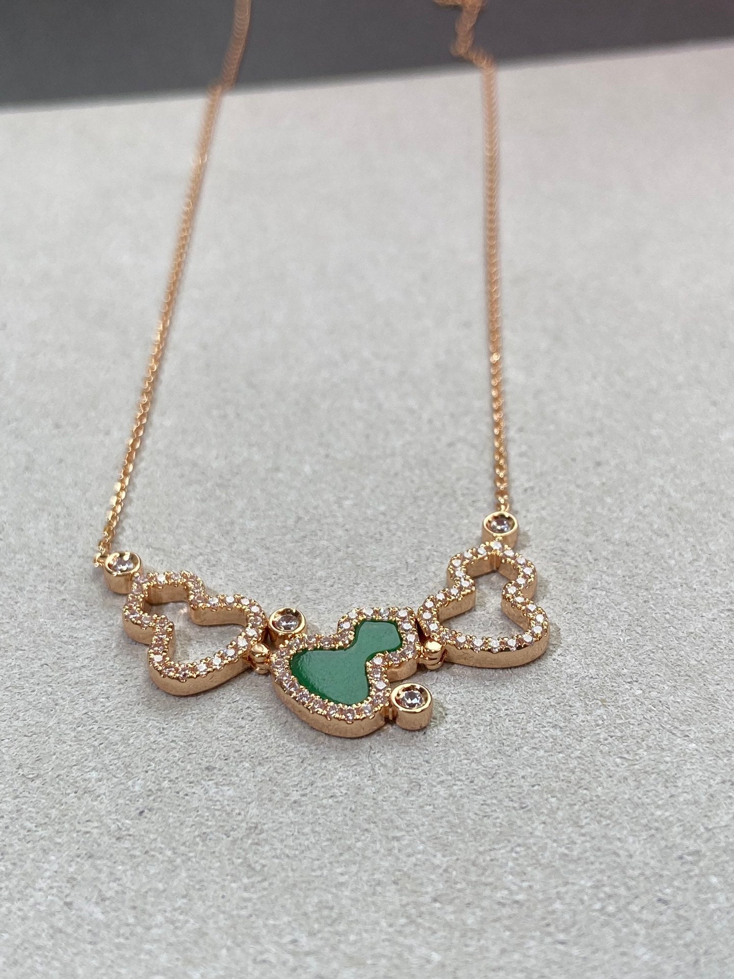 queelin kirin gourd gold necklace xla255