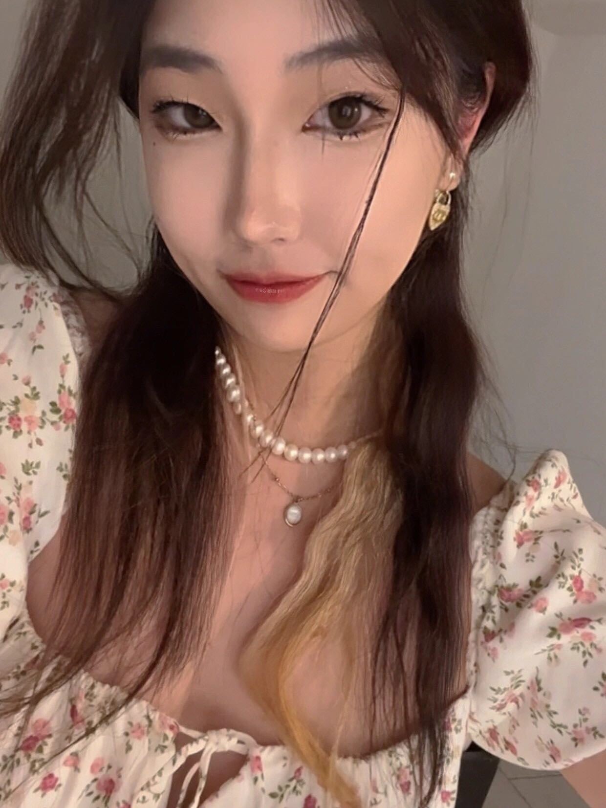 d pearl heart yellow gold earrings eha727