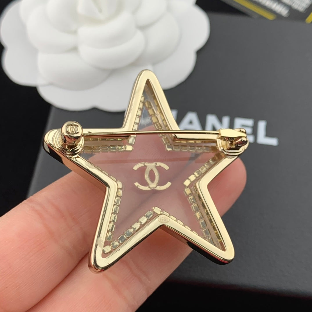 cha pentagram acrylic brooch xza18