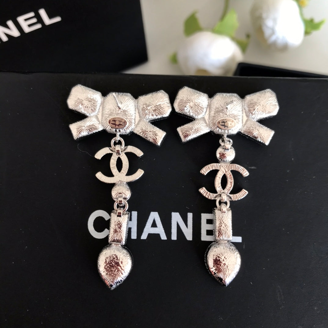23k bow double c earrings eha382