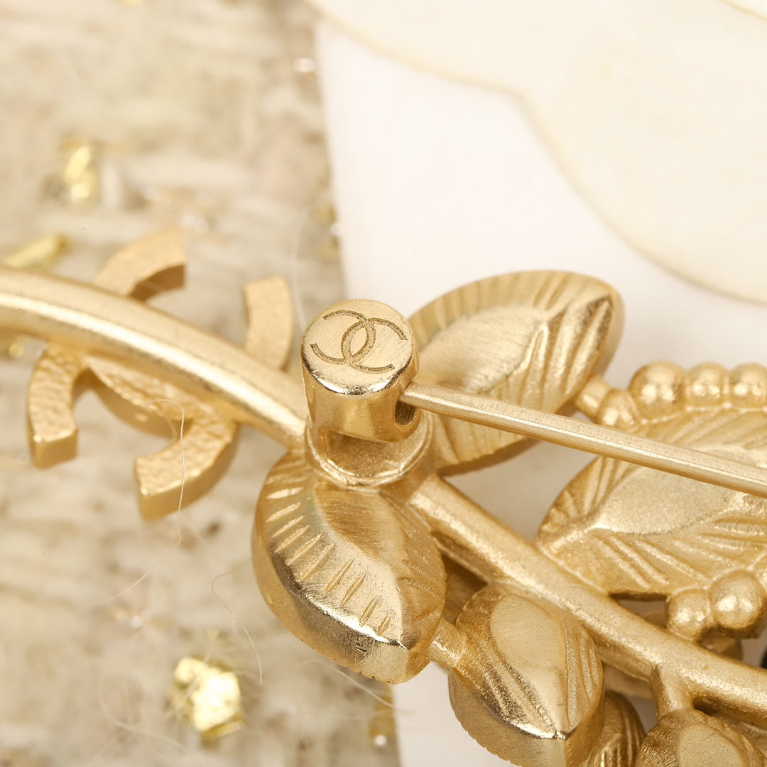 cha wheat ear leaf brooch xza63