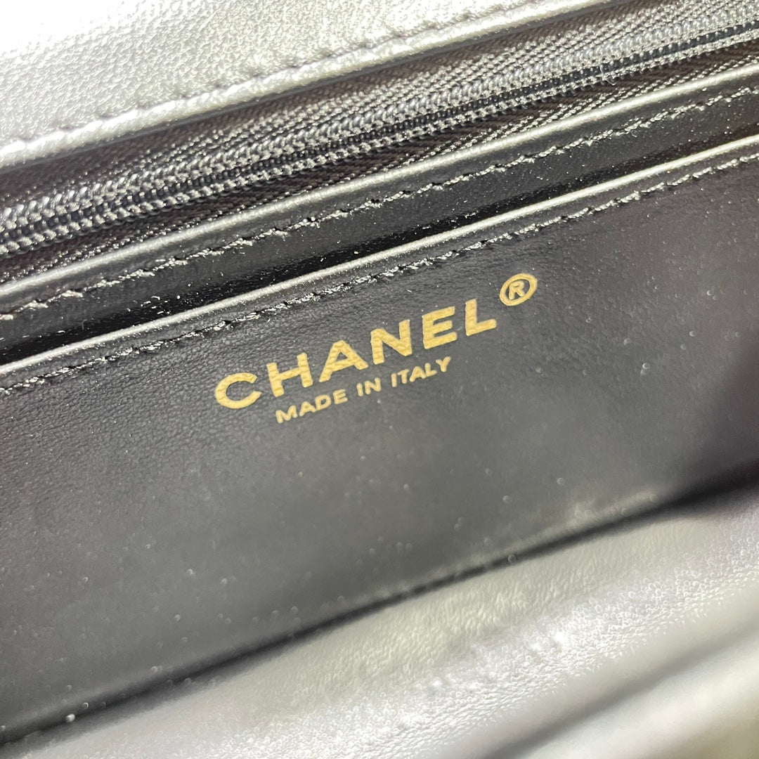 cha 21cm black sheepskin cross shoulder bag 4362