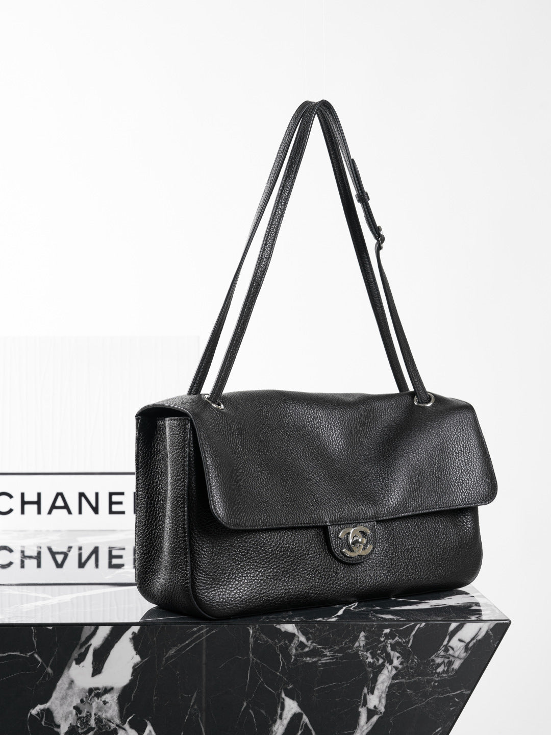 Chanel Maxi Flap Black - Image 6