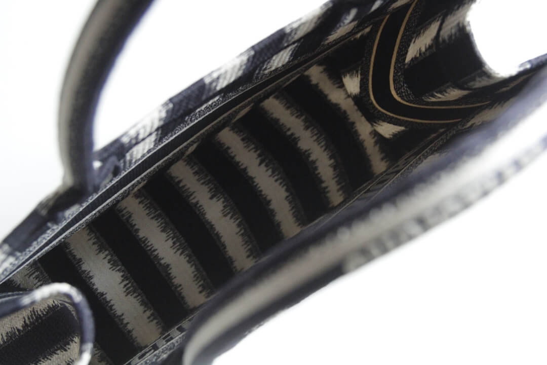 1286 book bag tote embroidery 36 5cm 41 5cm handbag black and white