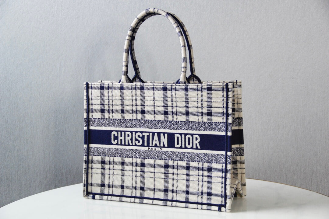 1286 book bag tote embroidery black and white 36 5cm 41 5cm handbag