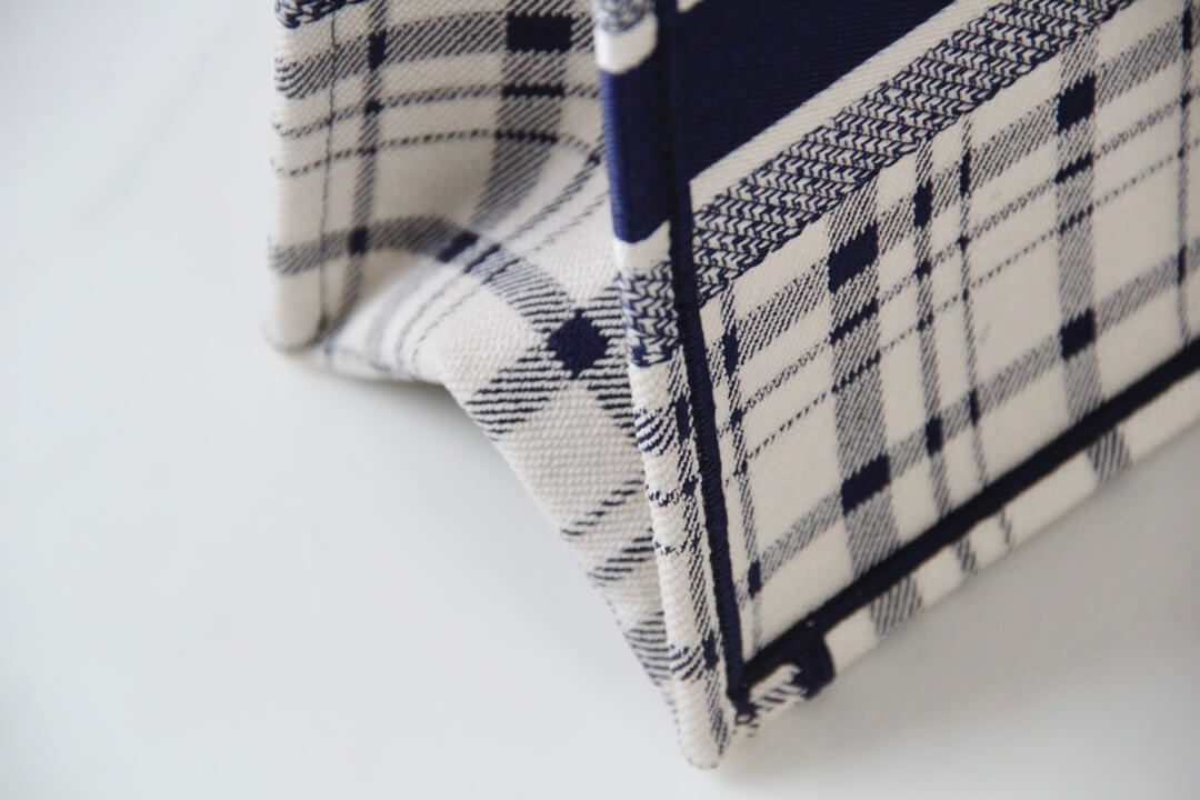 1286 book bag tote embroidery black and white 36 5cm 41 5cm handbag