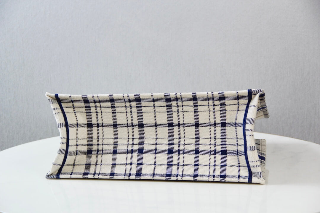 1286 book bag tote embroidery black and white 36 5cm 41 5cm handbag