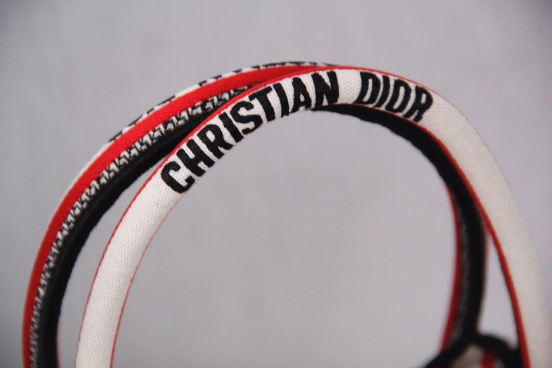 1286 book tote dioramour 36 5cm 41 5cm oblique embroidery black white 6