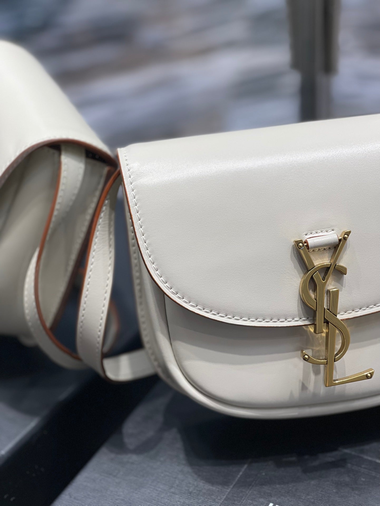 ysl5561240940 kaia small saddle bag white gold hardware 619740