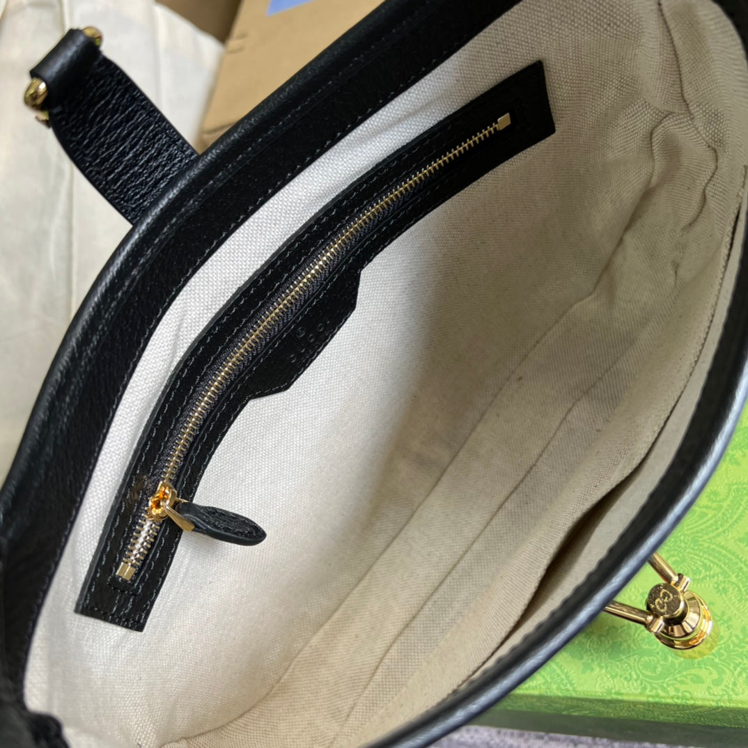 gucci shoulder bag big size black 678843