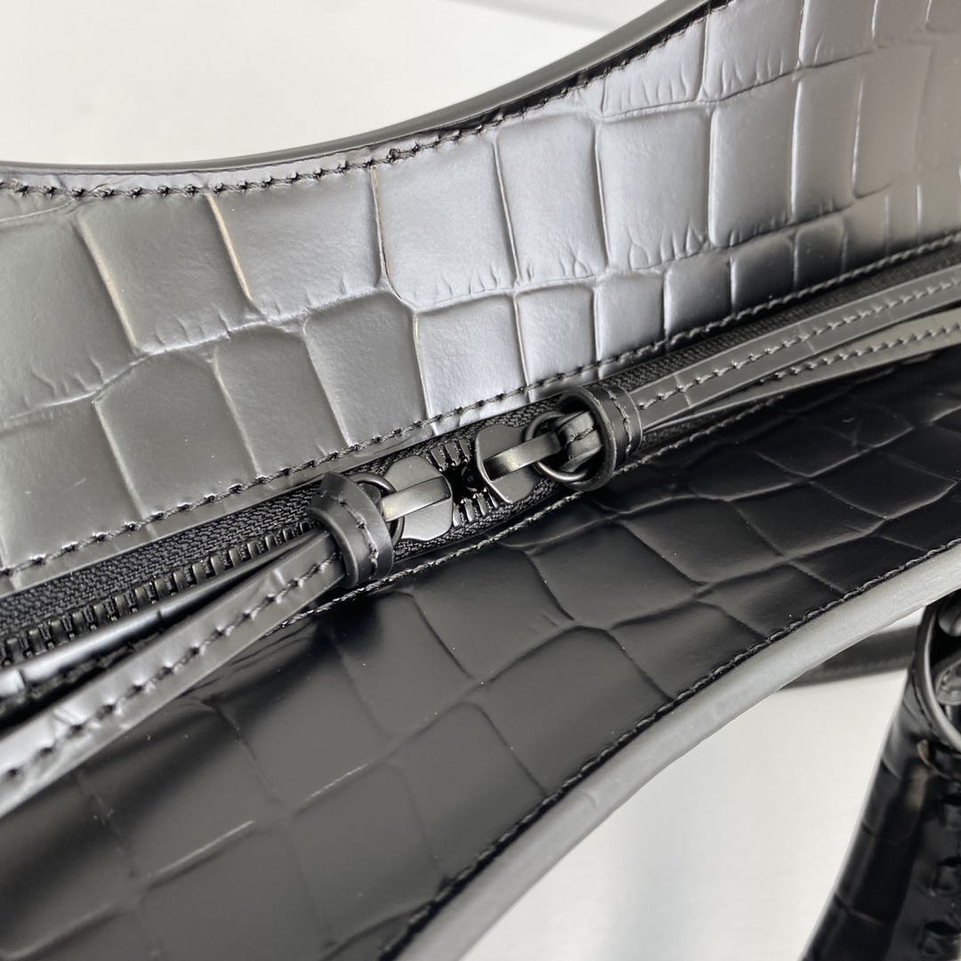 neo classic shoulder bag crocodile texture cowhide leather mini black 1911