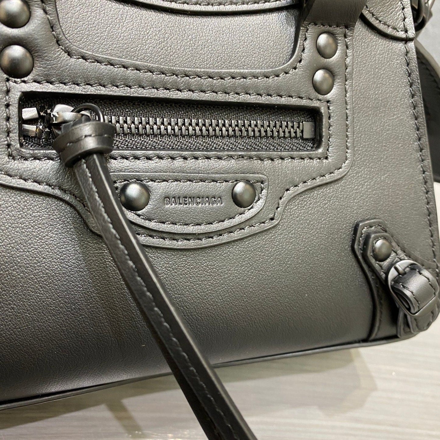 balenciaga neo classic plain leather mini size black 1993
