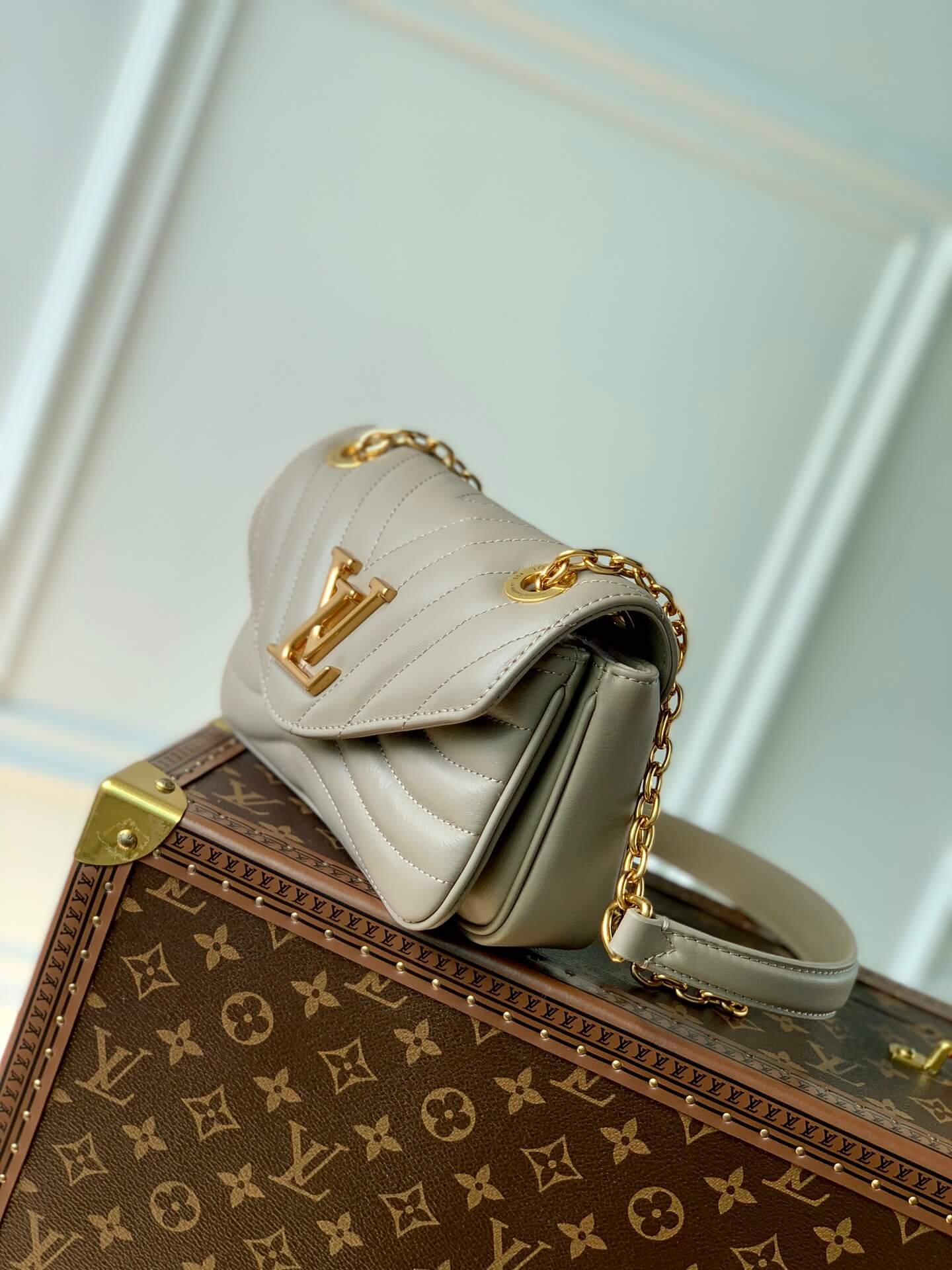 20687 new wave grey 21cm cowhide real leather