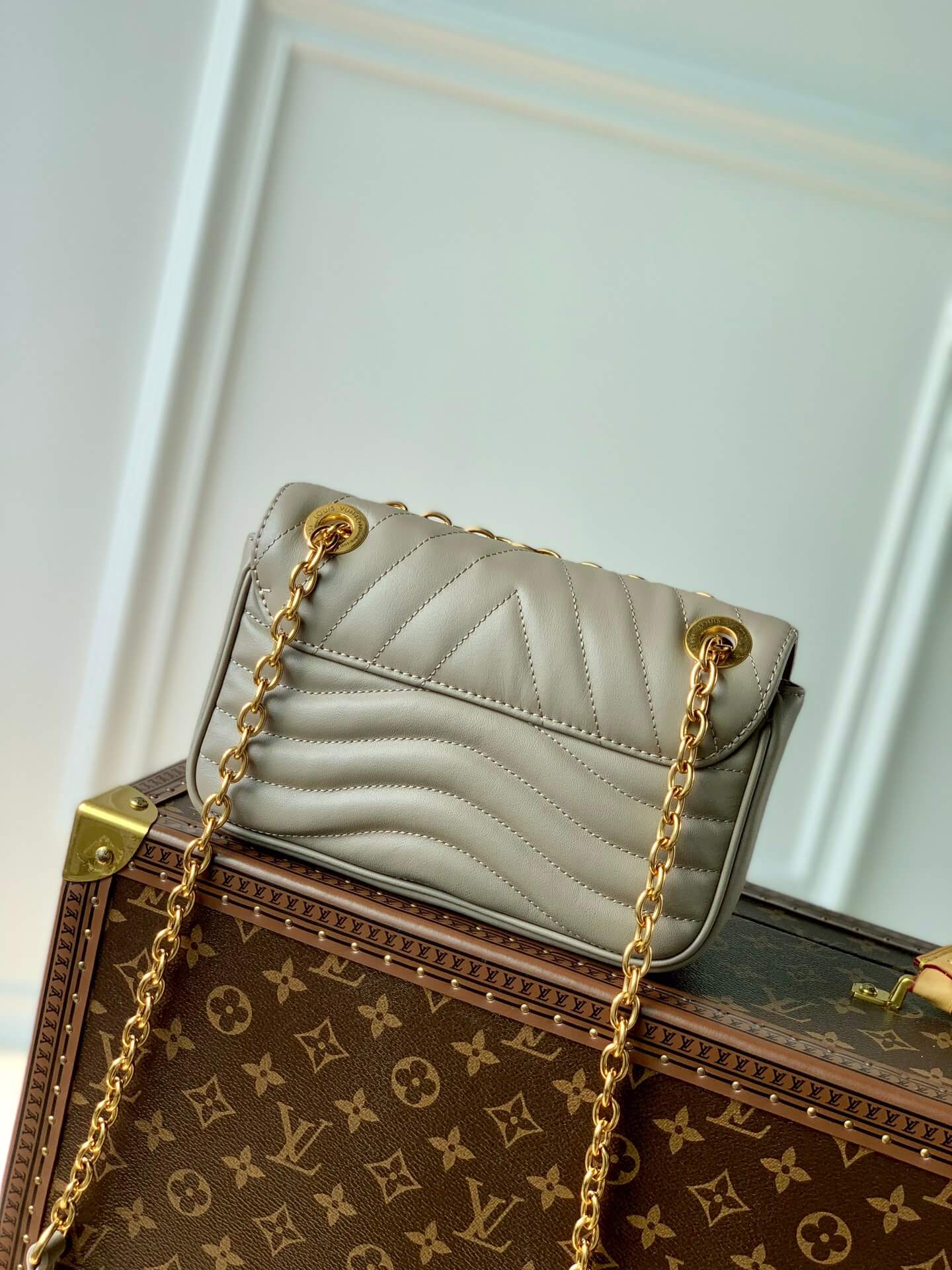 20687 new wave grey 21cm cowhide real leather