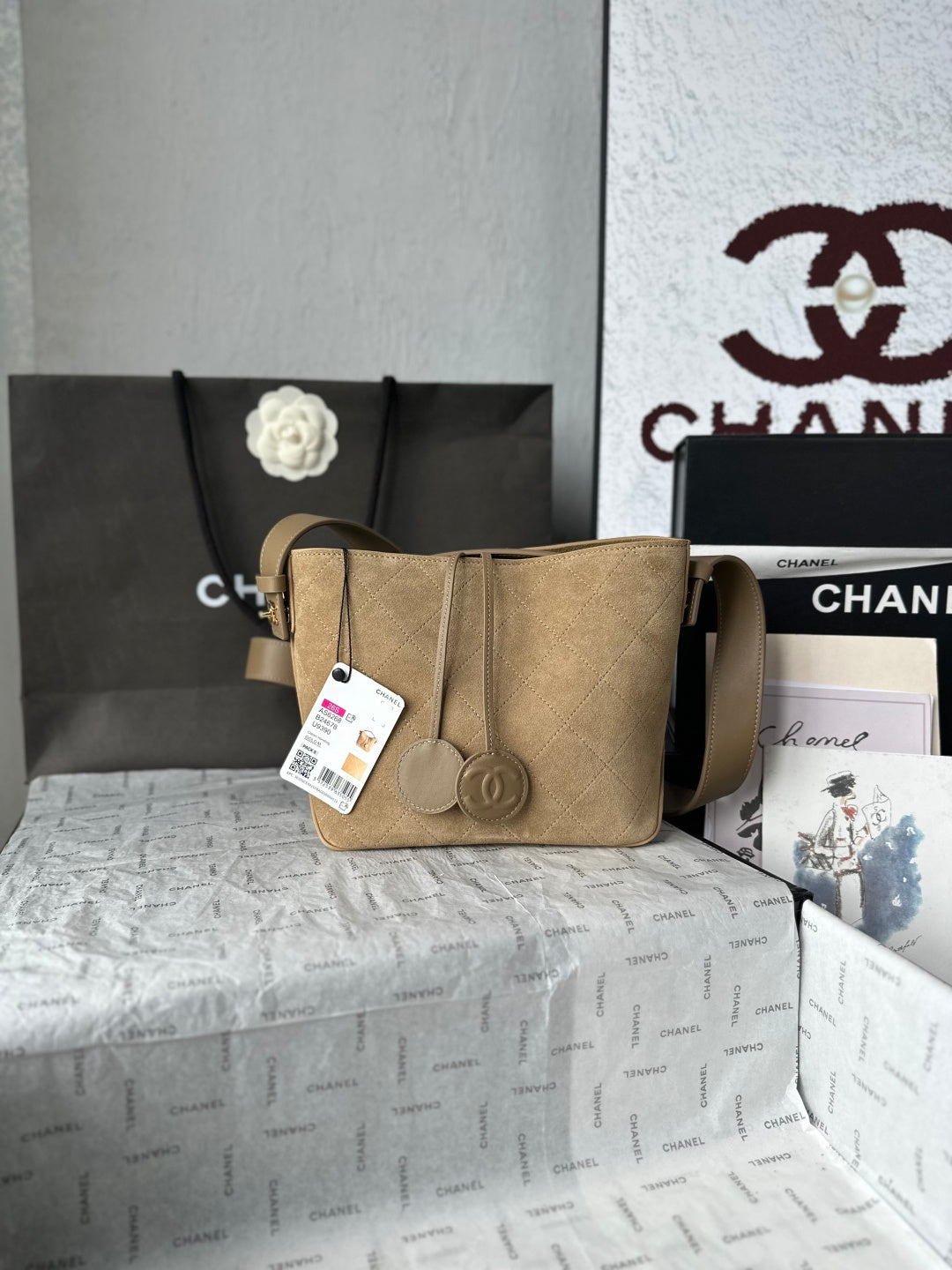 Chanel AS6268 Suede Tote - Image 8