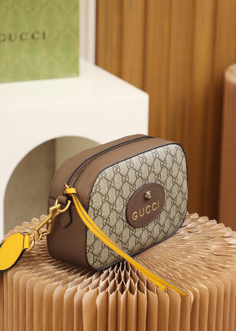 gc 476466 nev vintage cross body bags brown leather