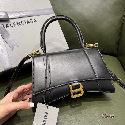5935461 womens hourglass small handbag box in black shiny box calfskin