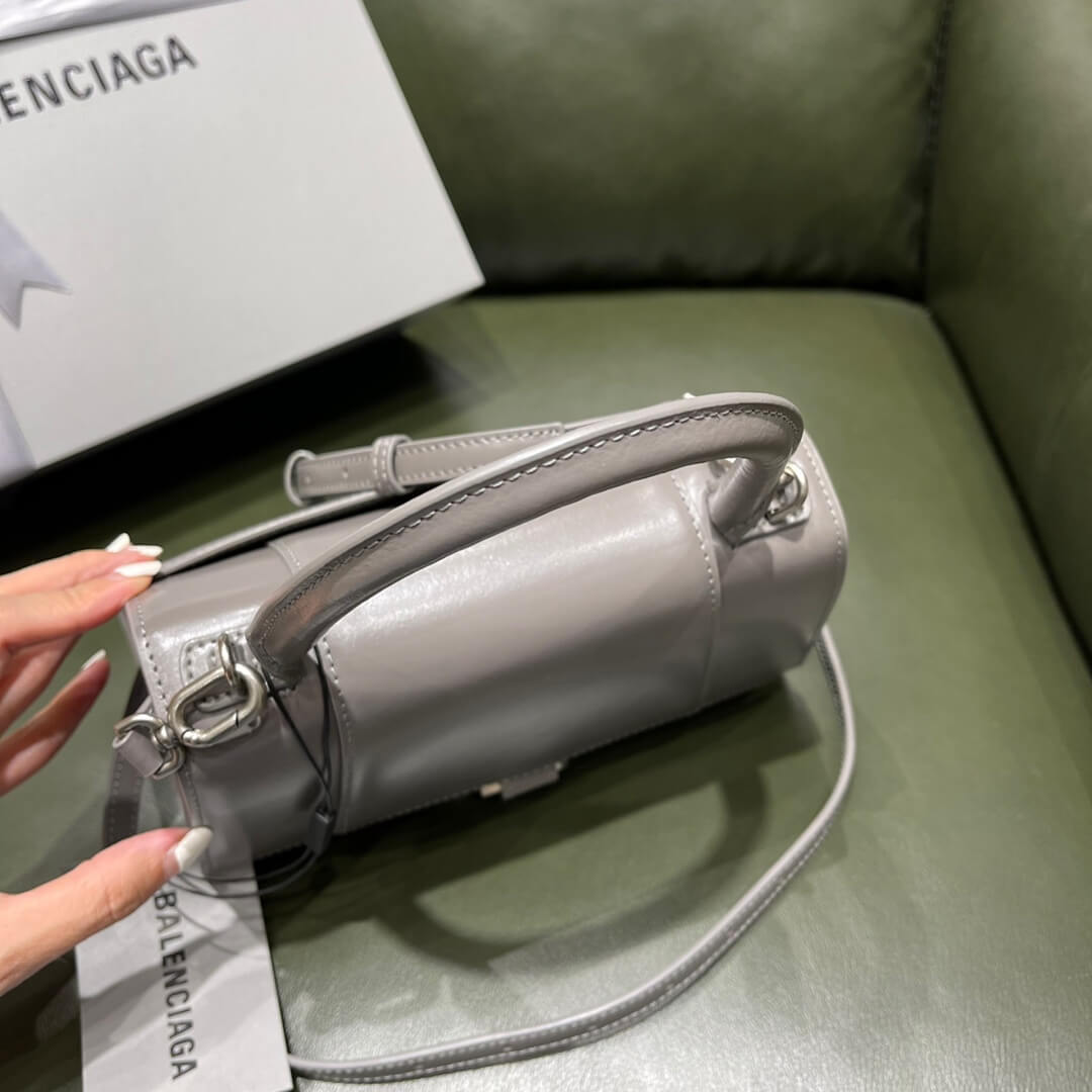 5935461 womens hourglass small handbag box in grey shiny box calfskin