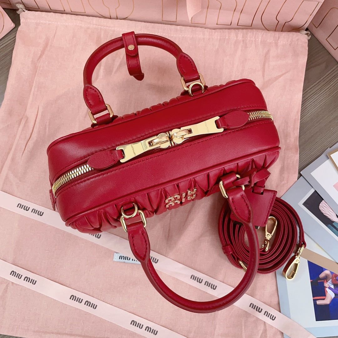 Miumiu handbag shoulder bag  Matelasse 5BB142 Red
