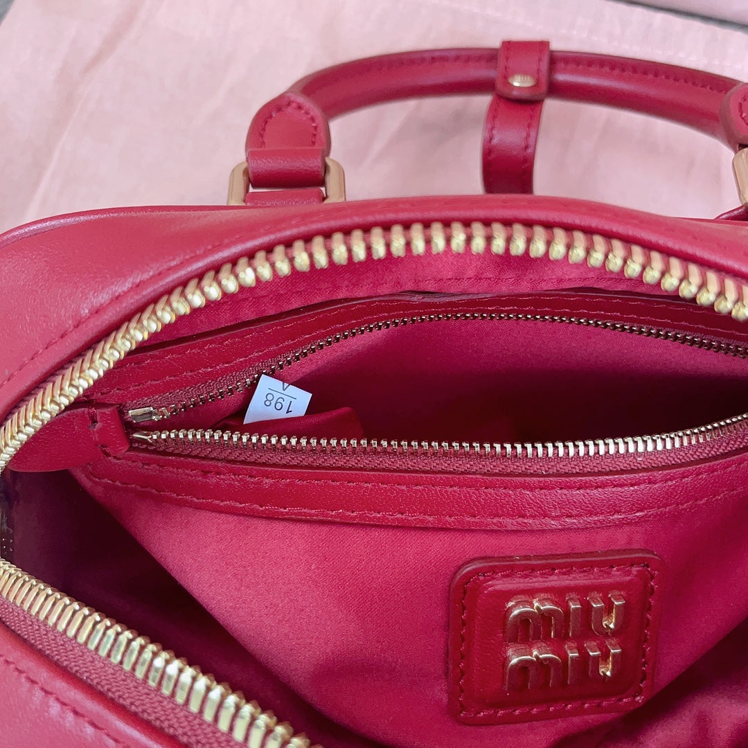 Miumiu handbag shoulder bag  Matelasse 5BB142 Red