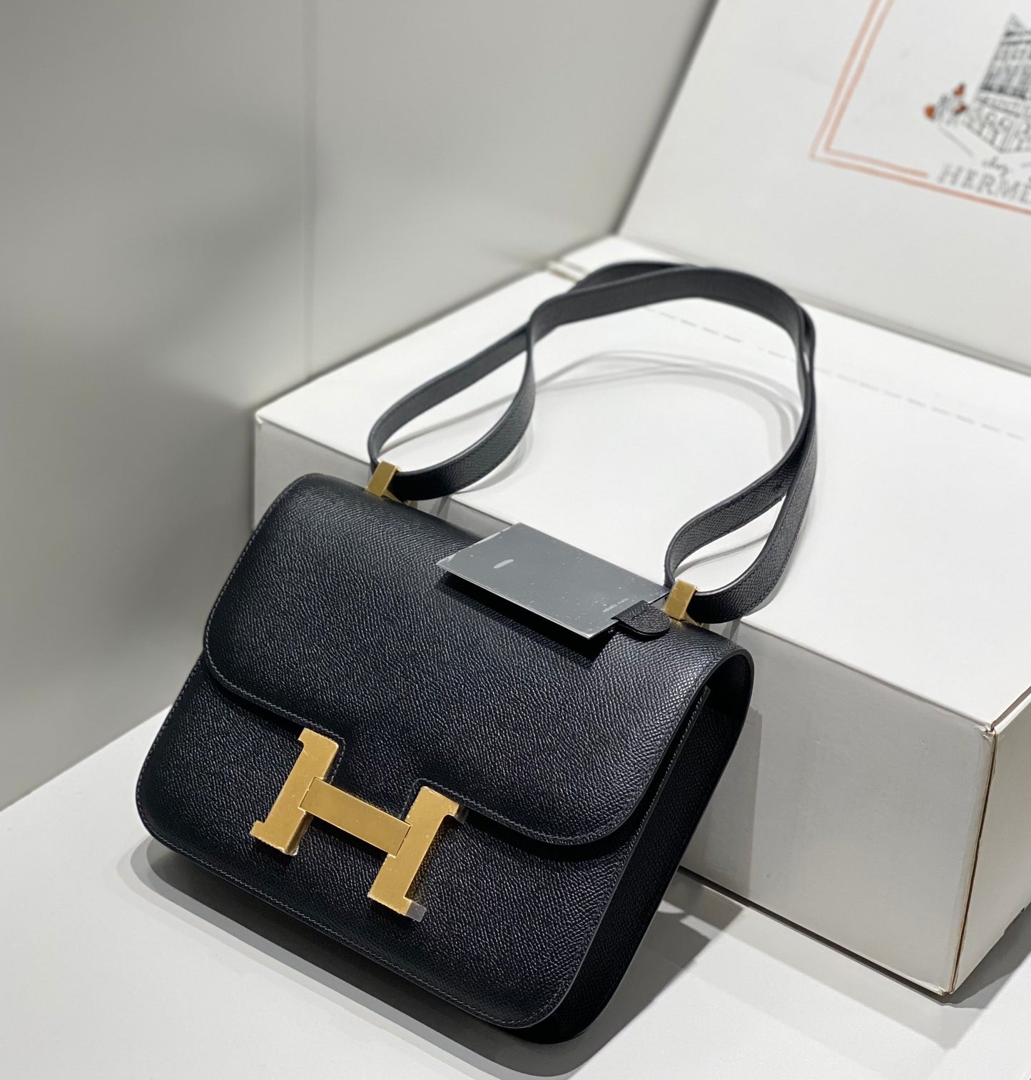 Hermès Constance 23 Black Gold 26050923