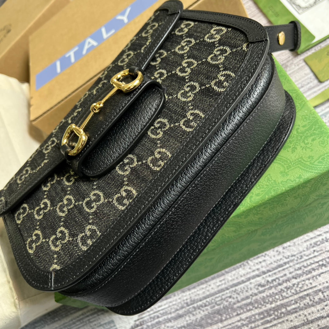 gucci messeenger bag black