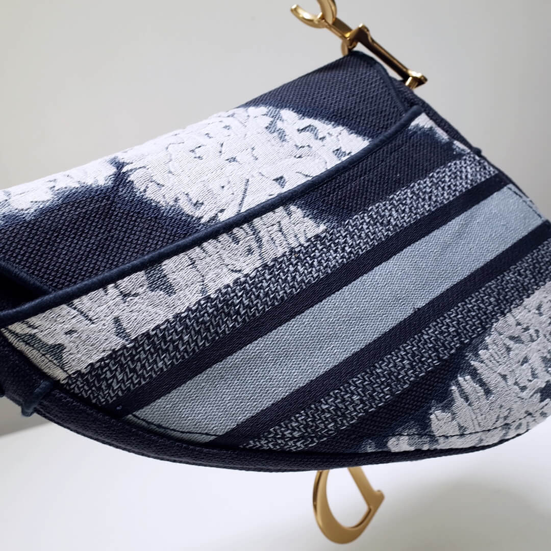 6815 saddle bag 25 5cm embroidery blue white