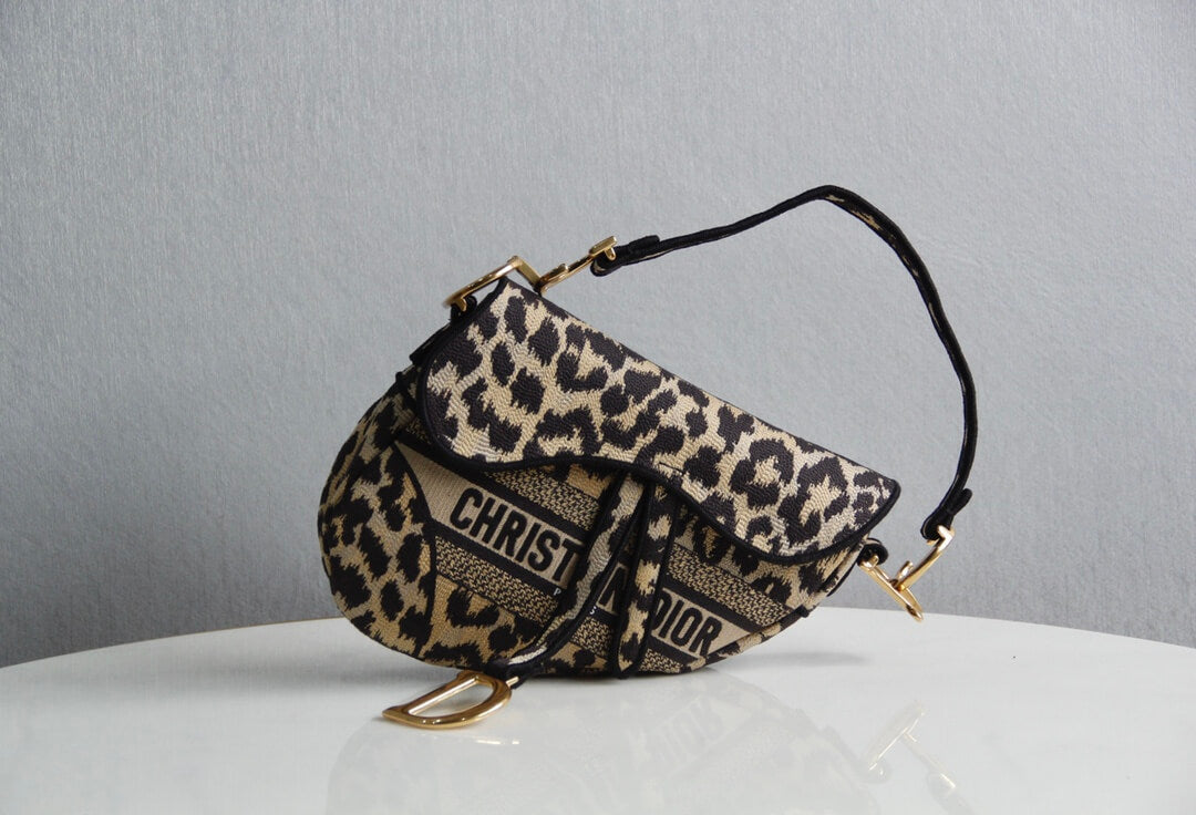 6815 saddle bag 25 5cm embroidery dirty white