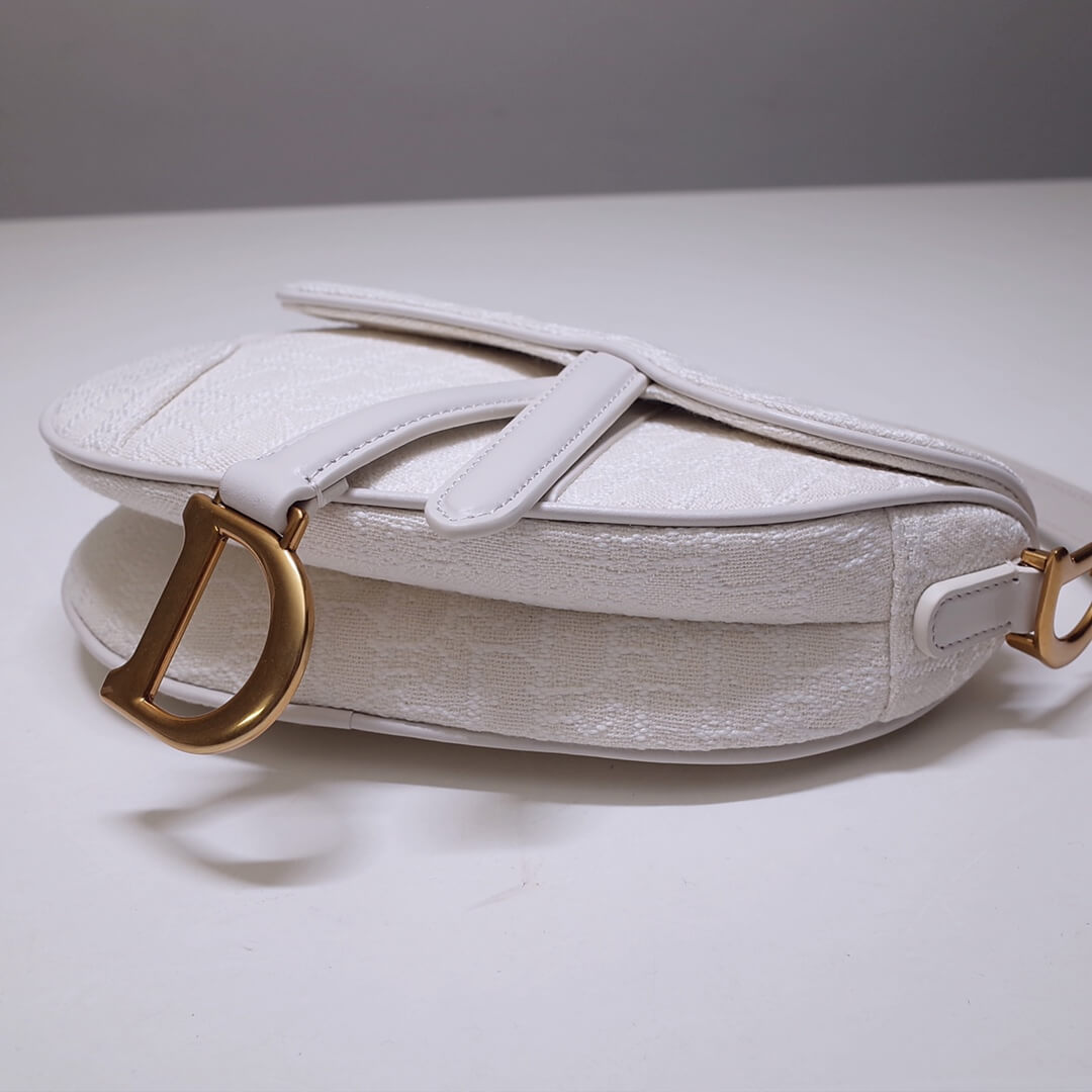 6815 saddle bag 25 5cm embroidery white