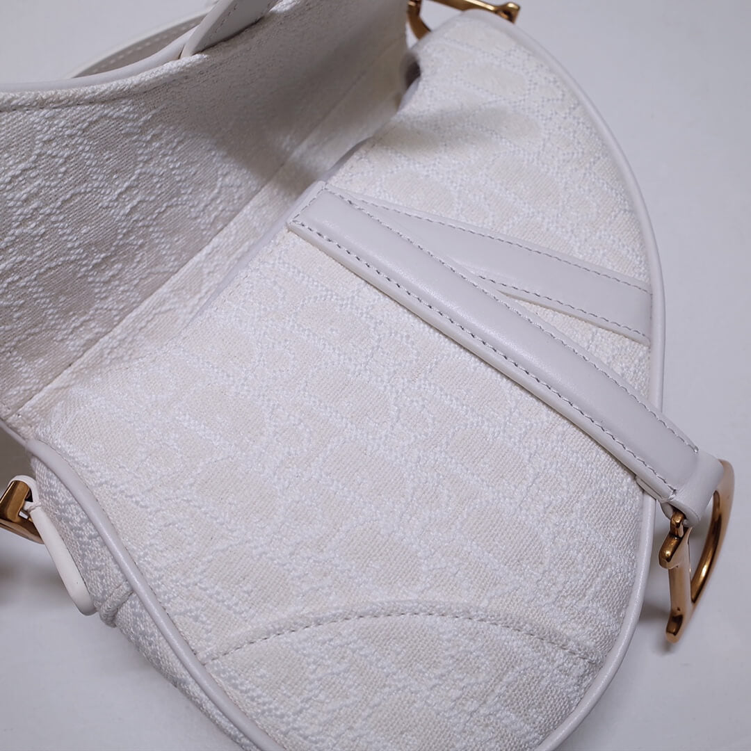 6815 saddle bag 25 5cm embroidery white