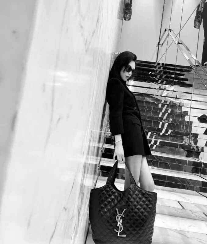 698651 subaxillary bag handbag black leather