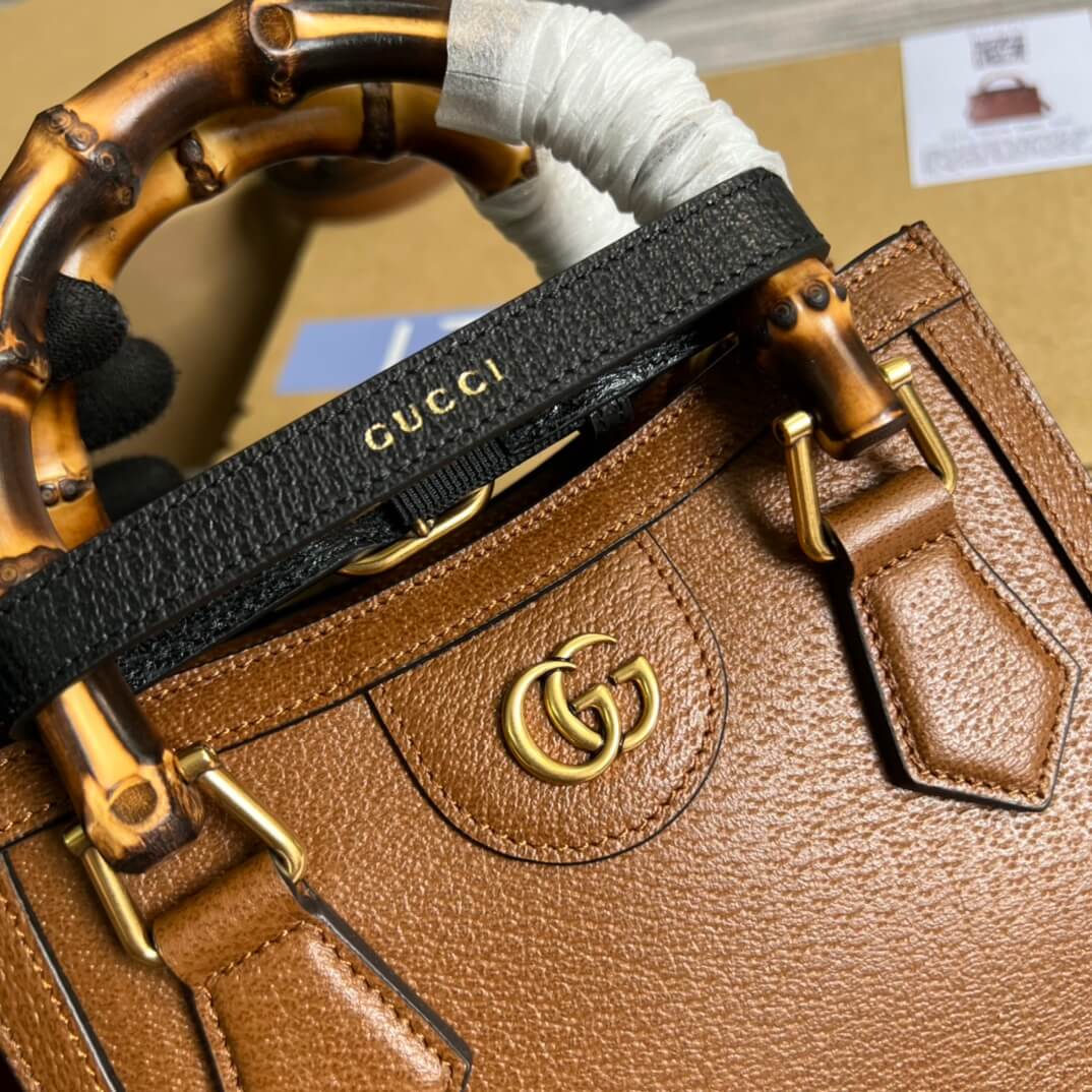 702732 aria pm brown 20cm shoulder bag cross body bags