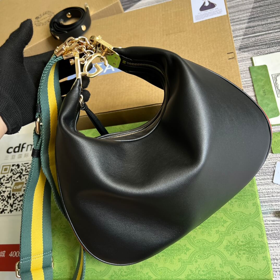 702823 attache gm black 35cm shoulder bag cross body bags