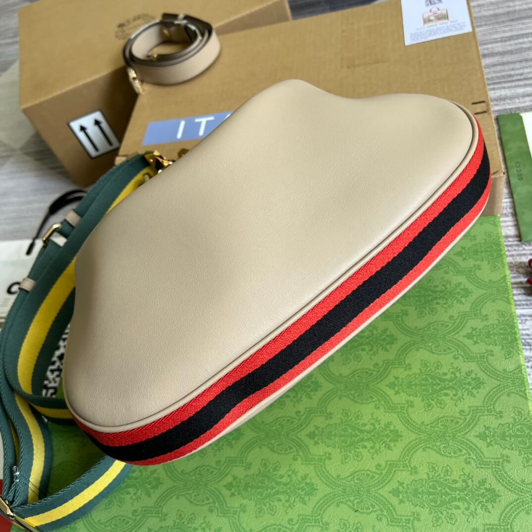 702823 attache gm milk white 35cm shoulder bag cross body bags
