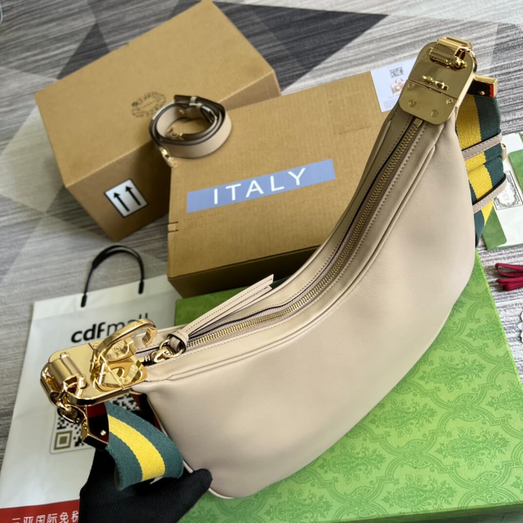 702823 attache gm milk white 35cm shoulder bag cross body bags