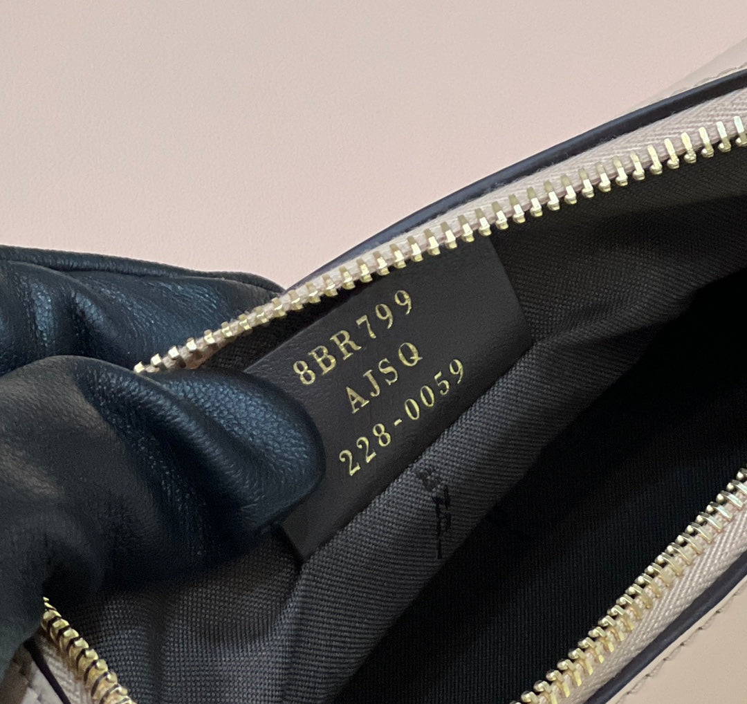 80056 fd fendigraphy small pale pink leather bag