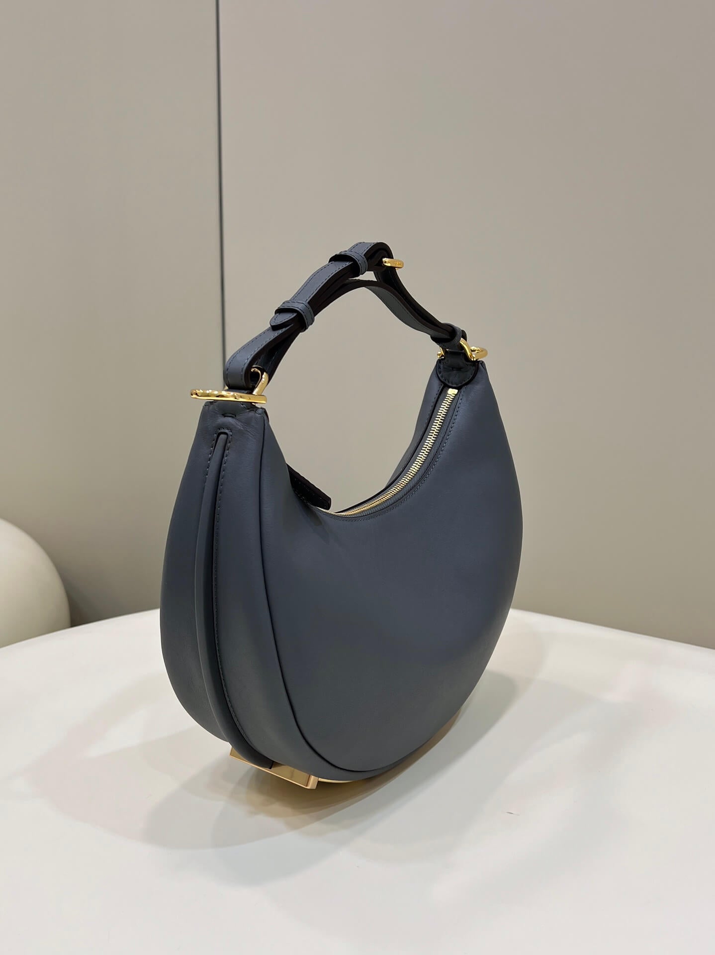 80056 fd fendigraphy small tinware grey leather bag
