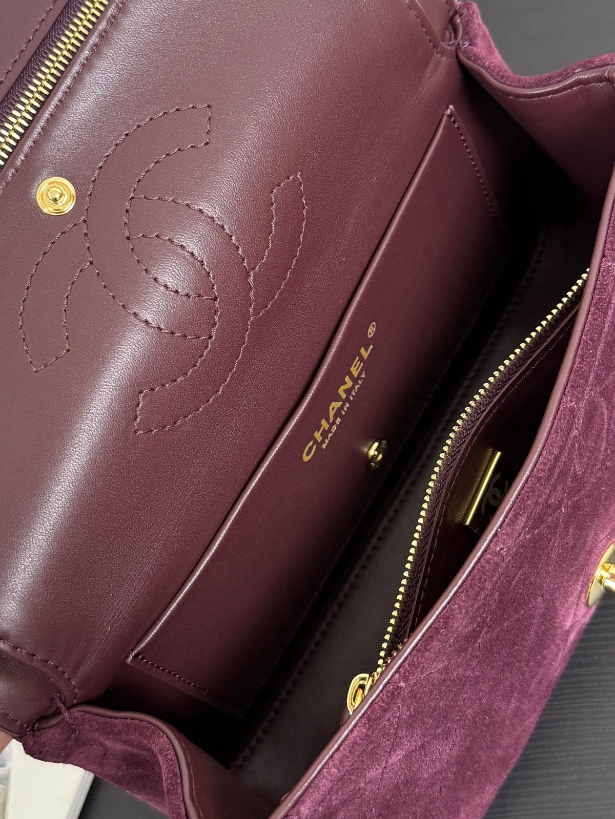 Chanel Maxi Mini Flap Bag Wine Red Gold Hardware AS6626
