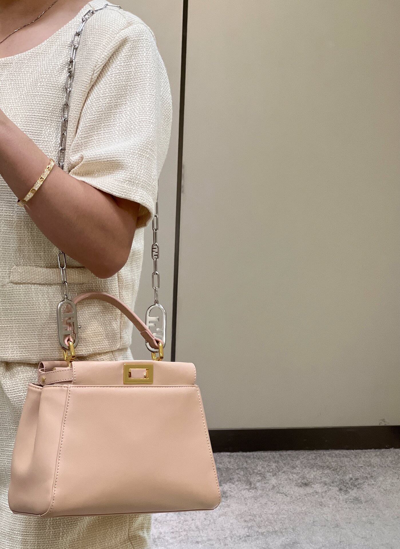 8315 ff peekaboo mini pink leather bag 23cm