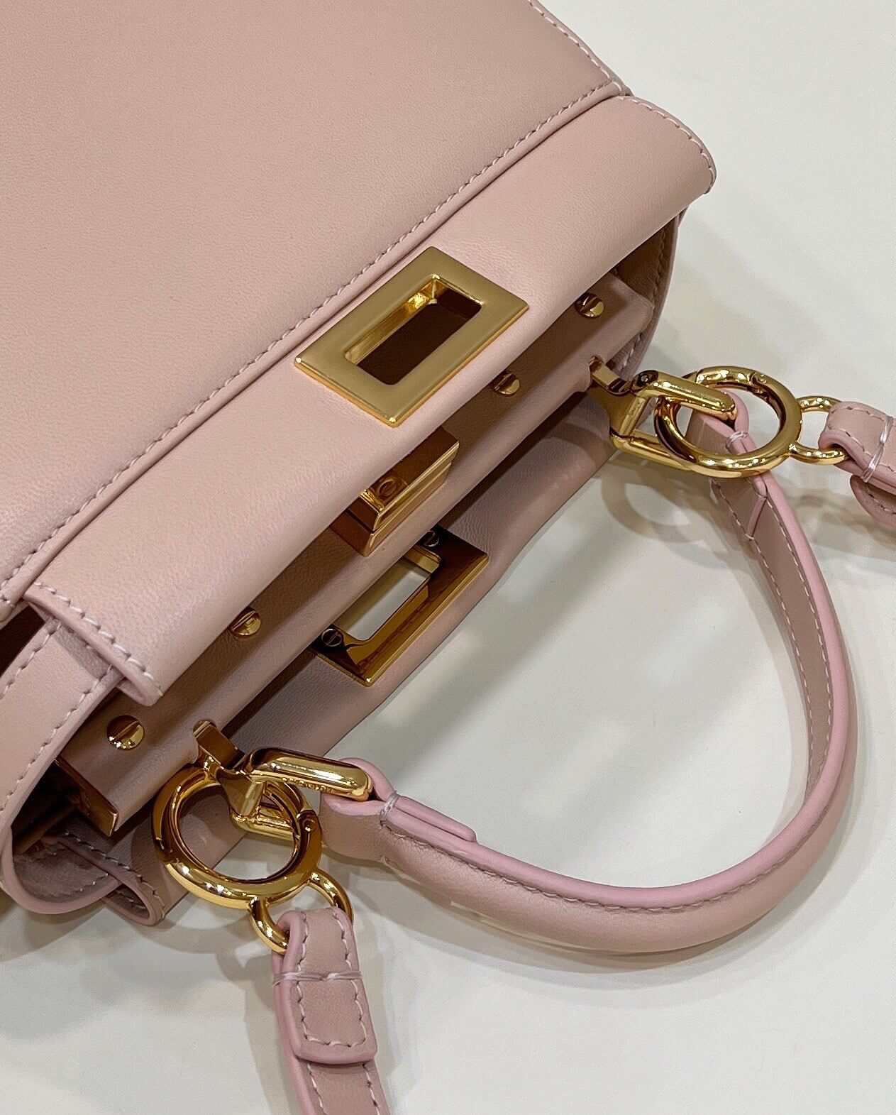 8315 ff peekaboo mini pink leather bag 23cm